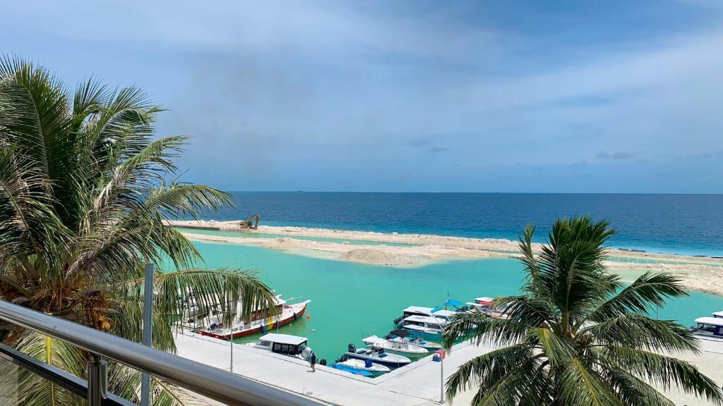 iCom Marina Seaview, Maafushi